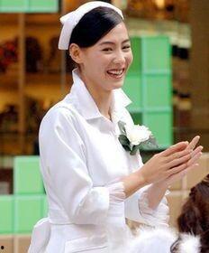 白衣女门把手视频,神秘视频引发网友热议