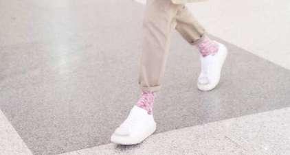 怎么穿长筒袜视频,从挑选到搭配的全方位指南